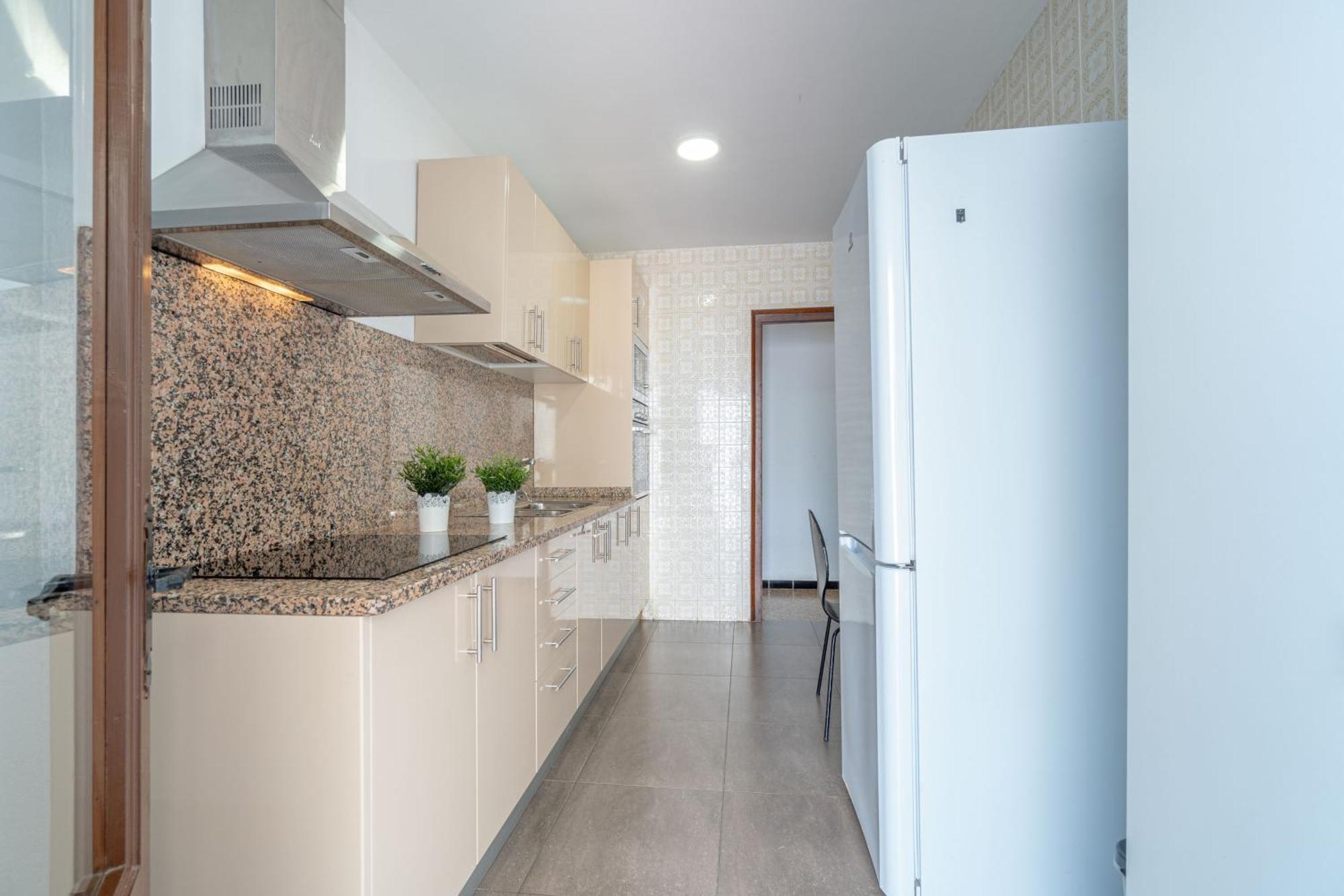 Apart-Rent Casa Con Jardin Pani 0081 艾姆布里亚布拉瓦 外观 照片