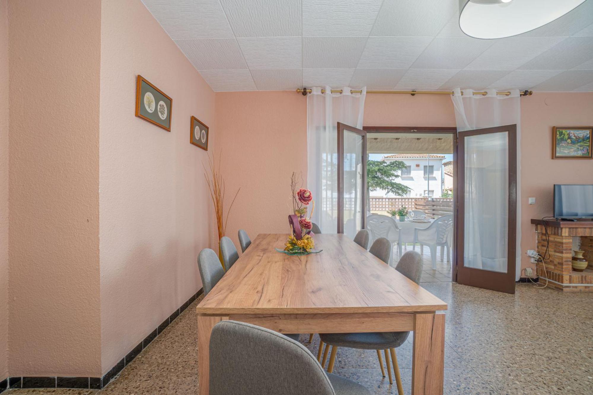 Apart-Rent Casa Con Jardin Pani 0081 艾姆布里亚布拉瓦 外观 照片