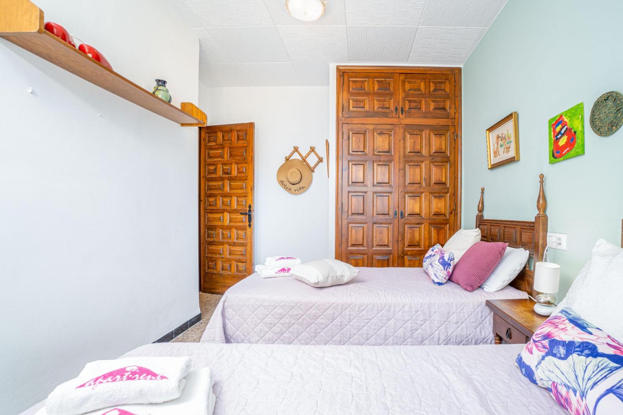 Apart-Rent Casa Con Jardin Pani 0081 艾姆布里亚布拉瓦 外观 照片